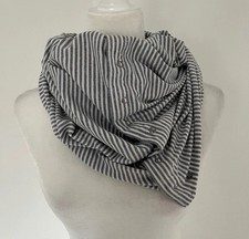 Lululemon Vinyasa Infinity Scarf Gray White Stripe Snap Neck Warmer Multiway K30