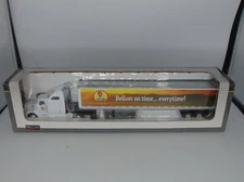 SPECCAST COLLECTIBLES KENWORTH T660 SUN-MAID TRUCK & TRAILER 1:64 #37000