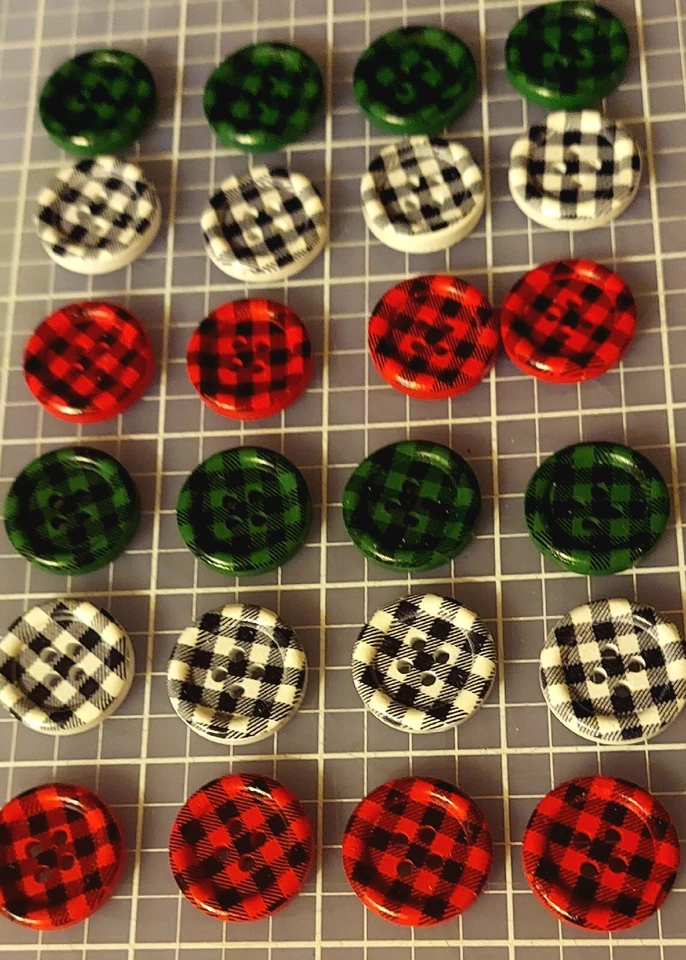 24 BUTTON SET: BUFFALO DESIGN PLAID~ BRAND NEW~8 OF EA 3 COLORS AS SHOWN IN PIC - Image 2 of 4