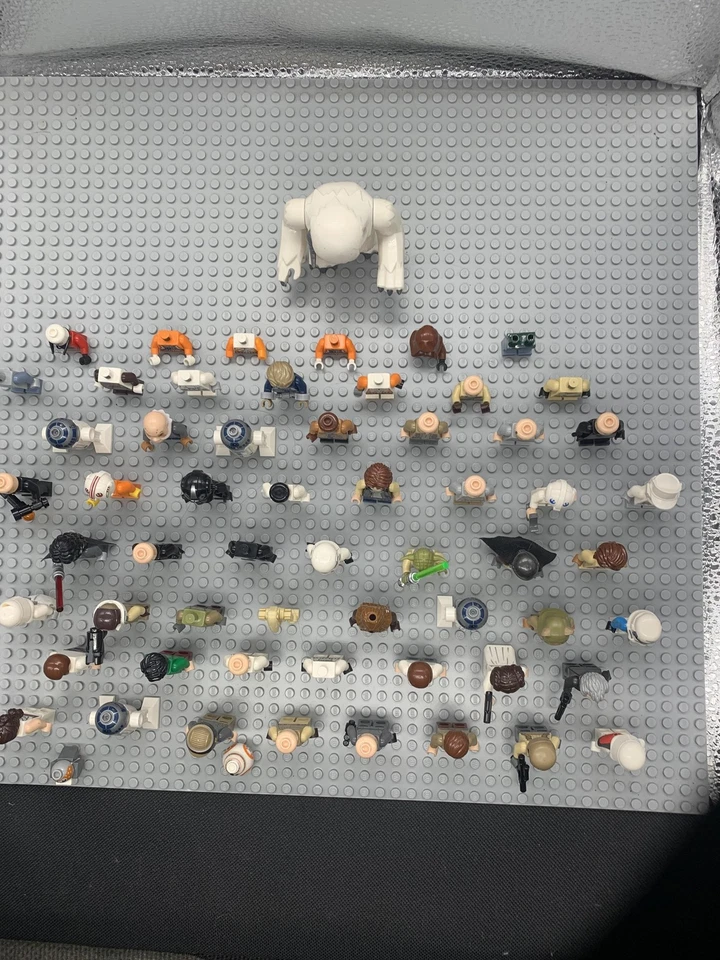 LEGO Star Wars Minifigure Lot 60+ Figures Wampa Bigfig R2-D2 BB-8 Weapons Vader - Image 2 of 4
