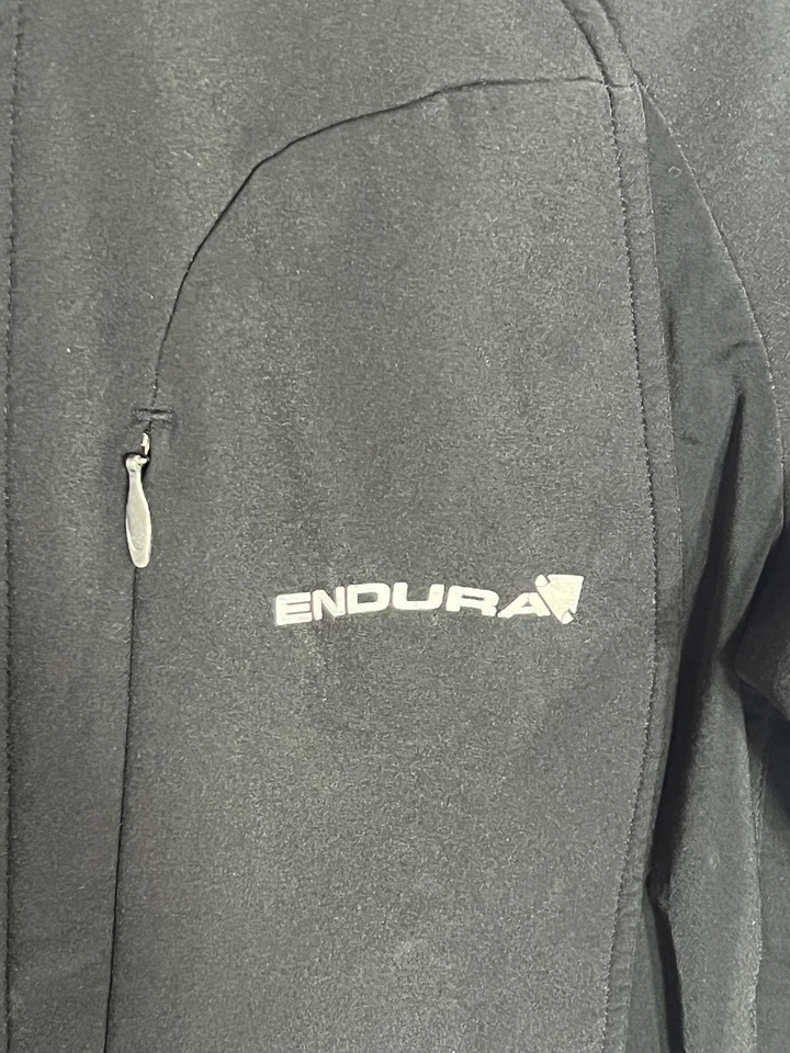 Endura Cycle Jacket Windchill 2 | Ladies | Black/Reflective | Medium - Image 4 of 4