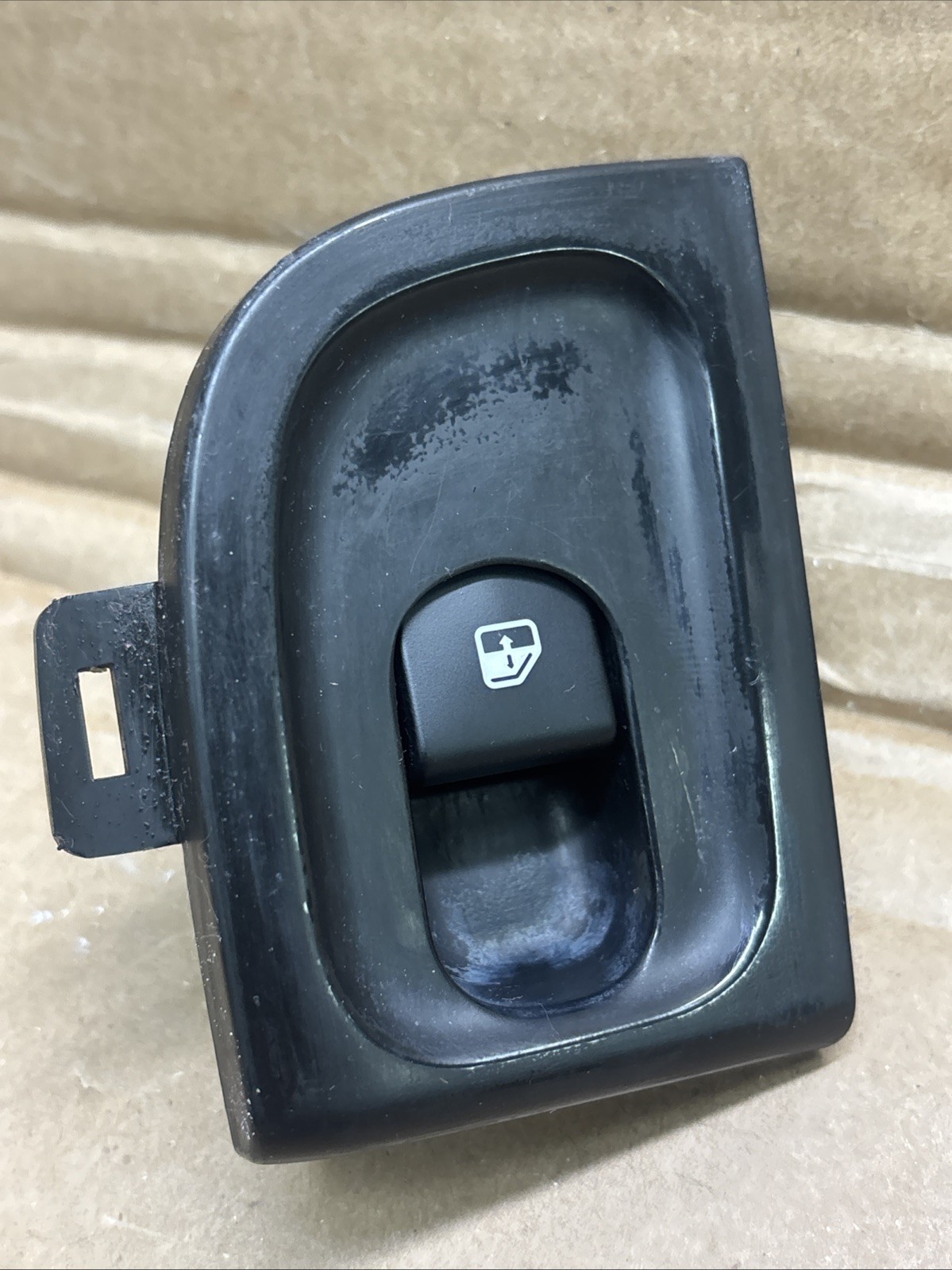 03-13 Maserati Quattroporte M139 Rear Left Driver Side Window Control Switch OEM