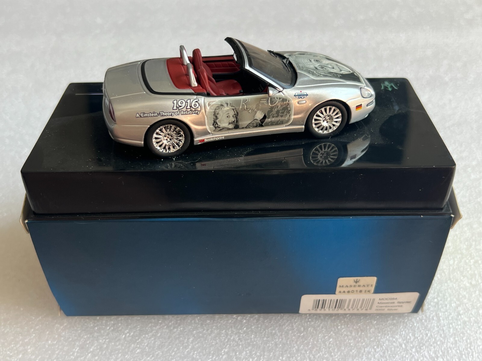 Maserati Spyder Cambiocorsa 2002 : Le cadeau idéal en miniature pour passionné auto
