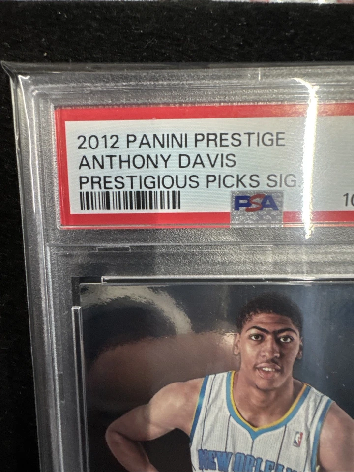 2012 Anthony Davis Prestigious Pics Auto PSA 8 Mavs Basquete Novato - Imagem 3 de 4