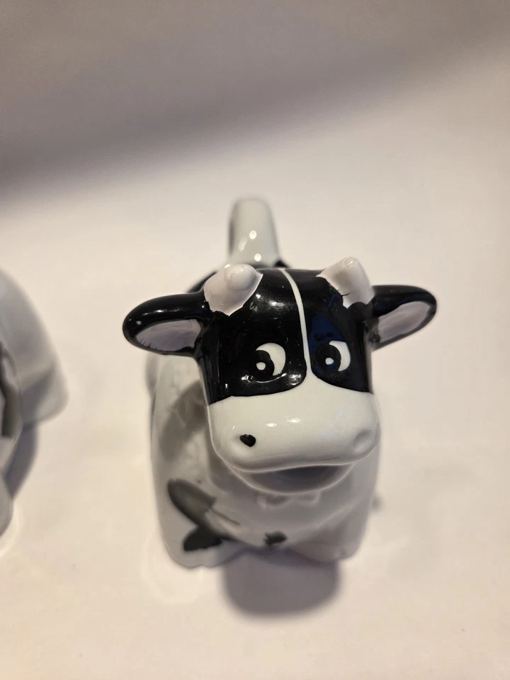 Juego de crema y azucarero vintage en forma de vaca con tapa Foto 4 de 4