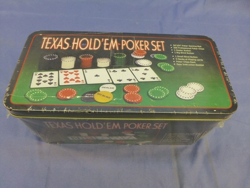 Texas Holdem Poker Game Set~ Hold’em Mat~ 2 Card Decks~ 200 Chips ~ Chips Rack - Picture 2 of 6