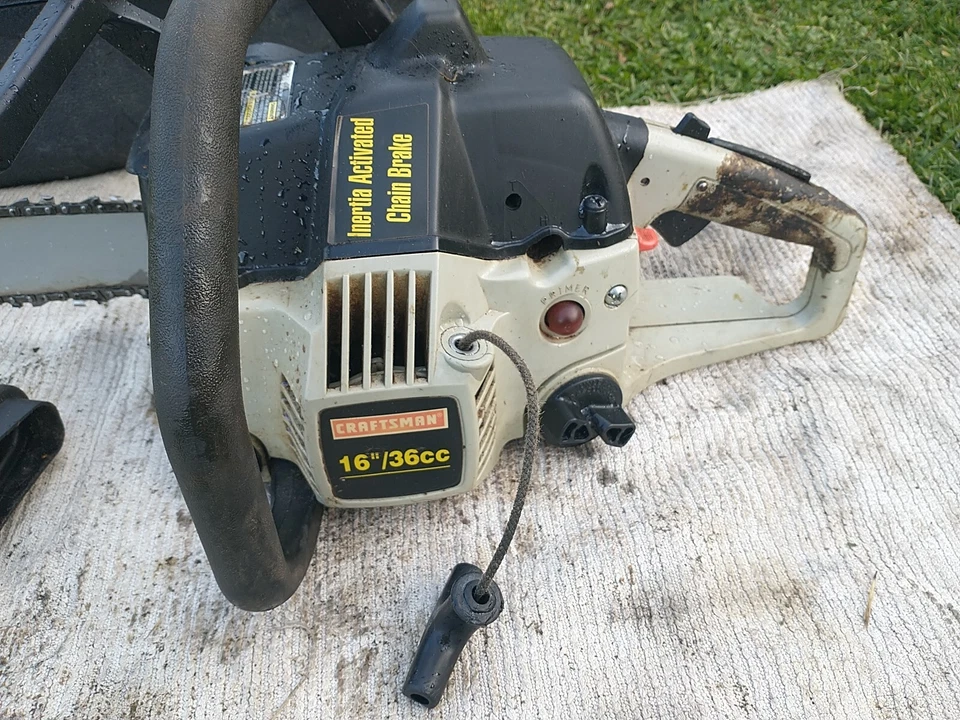 Craftsman 16" 36cc CHAINSAW With Case FOR PARTS OR REPAIR - Image 3 of 4
