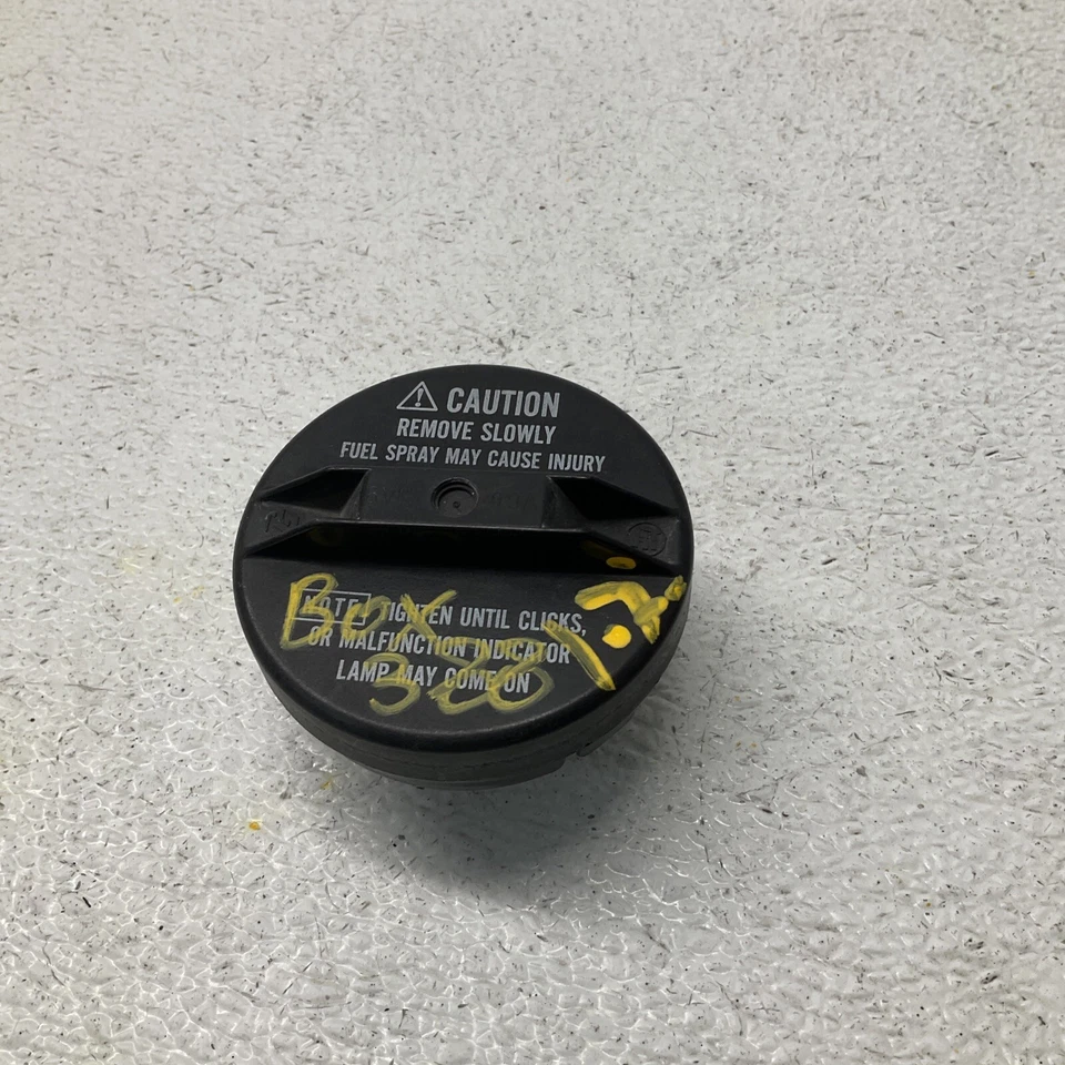 LEXUS OEM FACTORY GAS CAP 1999-2000 RX300 77310-48020 - Image 2 of 4