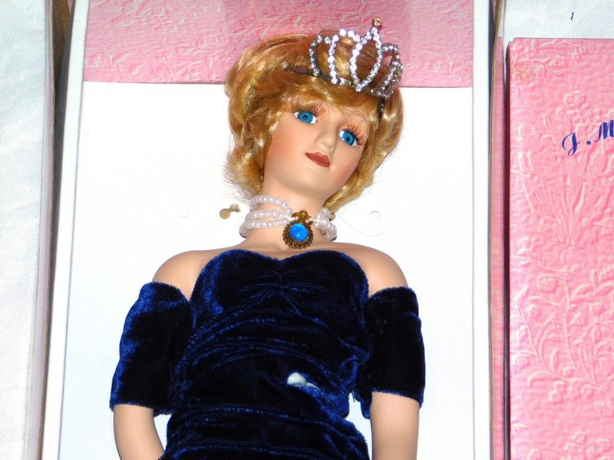 J Misa Princess Diana Porcelain Doll White House John