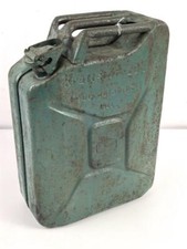 20 Liter Kraftstoff Kanister Wehrmacht, datiert 1944. Leer, neuzeitlich lackiert