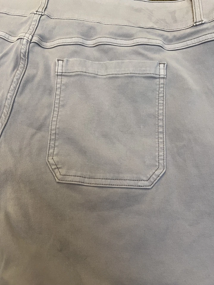 SPANX 短裤女式 3X/3T 紫色浅兰花斜纹口袋纽扣夏季海滩 — 第 3/4 张图片