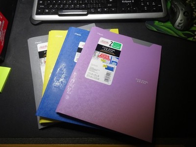 Five Star 2-Pkt Stay-Put, Prong, 4Folders, Gray, Yellow, Blue, Lavender, Plastic