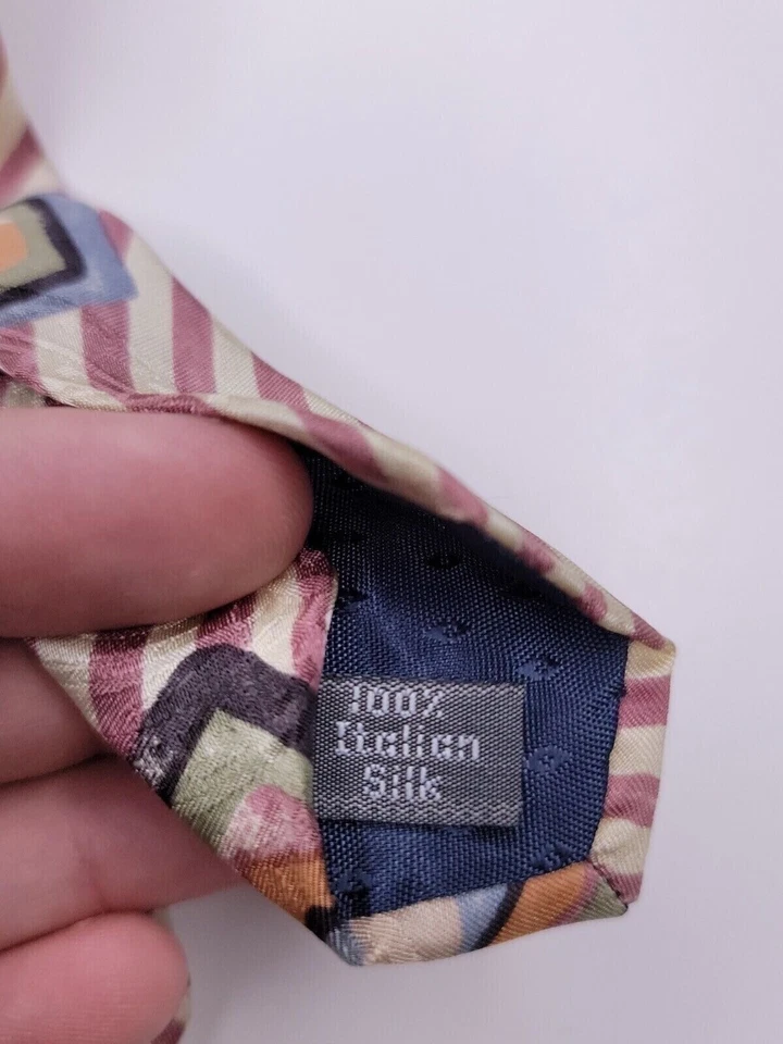 The Malibu Collection 男式正式领带 57"Lx3.75"W 奶油色/洋红色领带 — 第 4/4 张图片