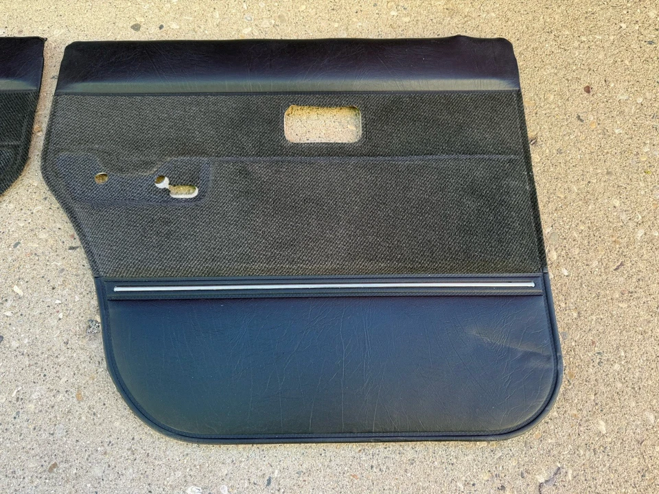 Volvo 240 245 седан или универсал, соответствующий набор ОТЛИЧНОЕ СОСТОЯНИЕ OEM дверные карты - Изображение 2 из 4