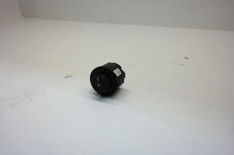 Interruptor de faros para camioneta Ford F150 2009-2014  Foto 2 de 4