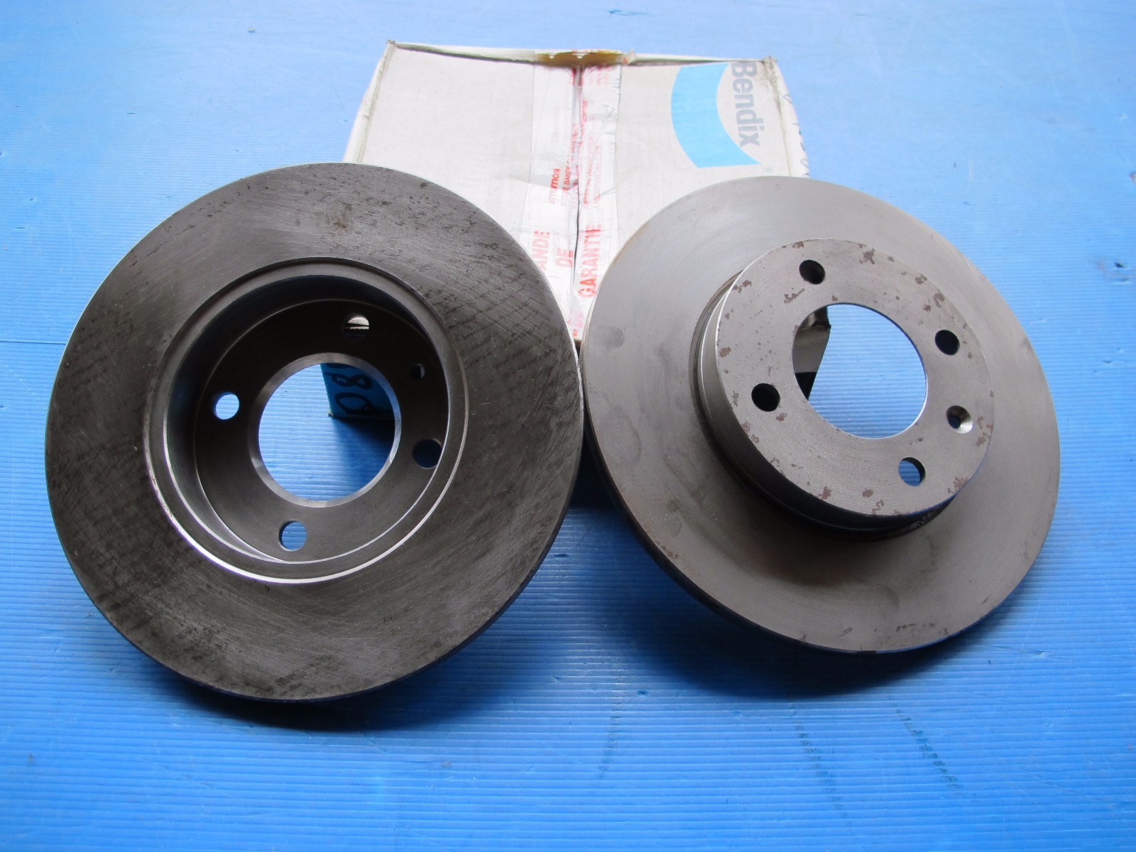 Disques de freins avant en fonte grise usinée pour Volkswagen Derby