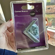 4 Pcs Flat Corner Brace Zinc Shelf Braces 1-1/2” Hillman