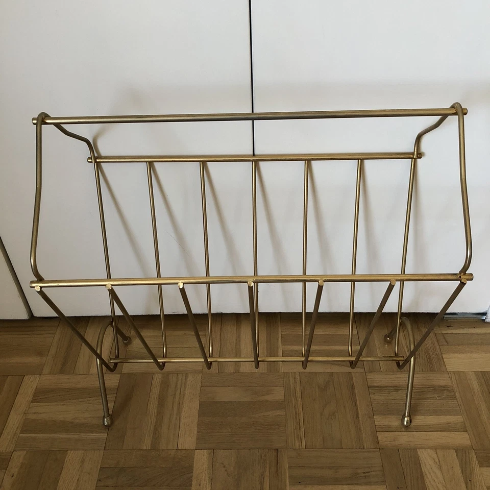 Porte-revues en métal doré Design Années 1960-70 . - Photo 3/4