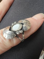 Sterling Silver Mother Of Pearl Ring Size 7.25 Vintage Southwestern