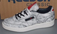 BOYS REEBOK CLUB C KENDRICK in colors WHITE / COAL / SCARLET SIZE 6.5