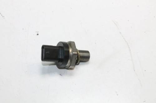 Oil pressure sensor