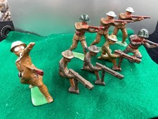 Vintage 8 Barclay  Manoil Dime Store Army Toy Soldiers Lot 4