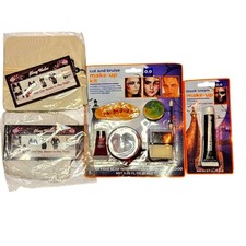 NWT Halloween Makeup Kit with Accessories  Women's Half Length Sleeves S  XL