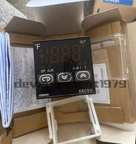 One Omron E5CSV-RG Temperature controller new