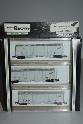 Juego de 3 tolvas cuádruples cubiertas con barandilla Bowser escala N C 44174 | Zustand: Used