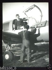 photo ancienne . terrain d'aviation de Belleville . 1948 