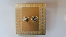 COAX TV AERIAL & SATELLITE  SCREW LESS TYPE FACE WALL PLATE  SOCKET SKY GOLD NEW