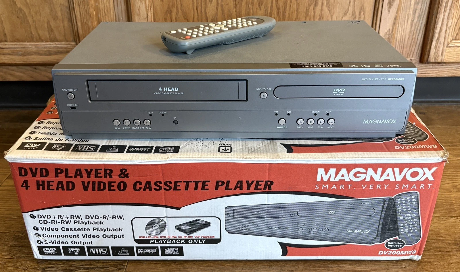 Magnavox DV200MW8 4-Head VCR/DVD Combo Player DVD VHS- Parts Or Repair