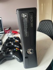 Xbox 360 S 1439 250gb HDD Console - with controllers and Kinect
