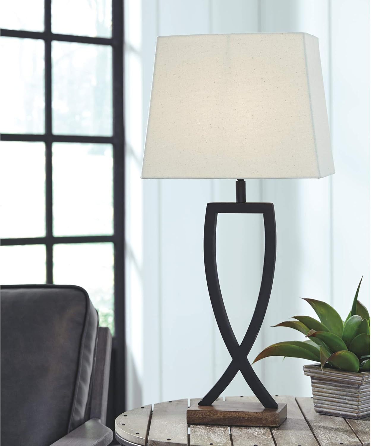 Makara Metal Minimalist Table Lamp, 2 Count Lamps, Black & Brown