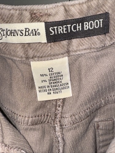 Pantalones St Johns Bay para mujer corte bota 12 pana elástico marrón camel - Imagen 7 de 10