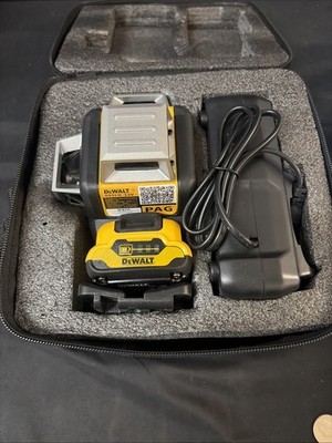 DEWALT DW089LG 12V MAX 3x360 Green Line Laser Level w/ Battery & Bracket