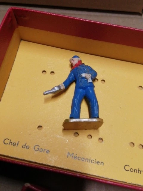 Lot De 2 BOITE DE SUJETS INCASSABLES HORNBY ÉCHELLE O Mélanger? - Photo 3/4