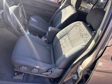 Xterra  2004 Front Seat 558572