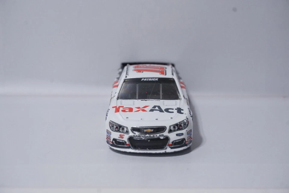 Suelto Danica Patrick 2017 Ley de Impuestos 1/64 Diecast Nascar Modelo Diecast ¡LEER SUELTO!! Foto 2 de 4