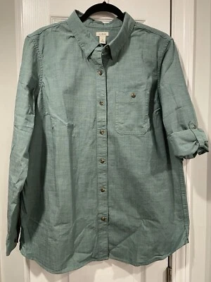 NWOT L.L. Bean Size L Women’s Sage Green Stretch Cotton Roll Tab Button Down - Image 1 of 4