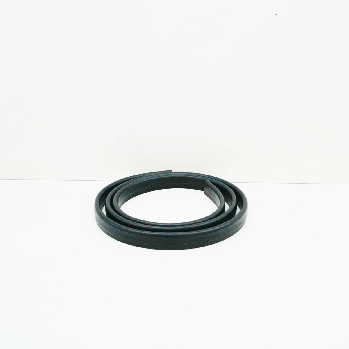 NEW MERCEDES-BENZ GLE W166 FRONT ENGINE HOOD SEAL A1668870198  