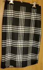 NEW 119 TALBOTS Black / Ivory Plaid Skirt Size 6P, 6 Petite
