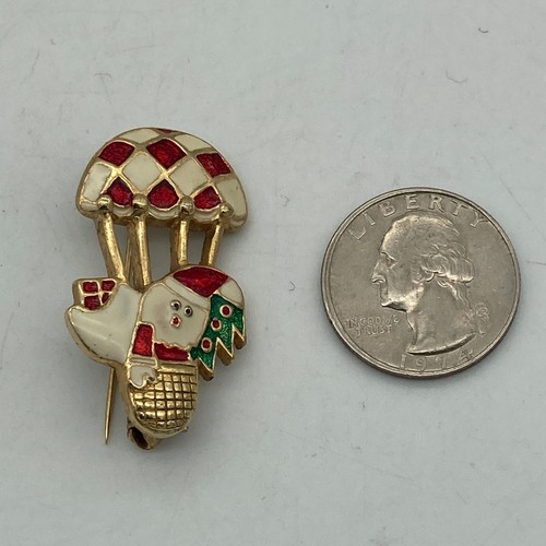 Vintage Santa Claus In A Hot Air Balloon Enamel Gold Tone Lapel Pin Christmas - Picture 4 of 8