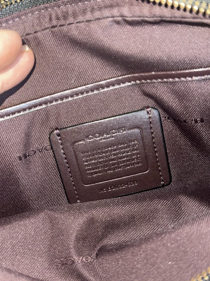 Bolso bandolera Coach Willow para cámara en latón y cuero negro Foto 4 de 4