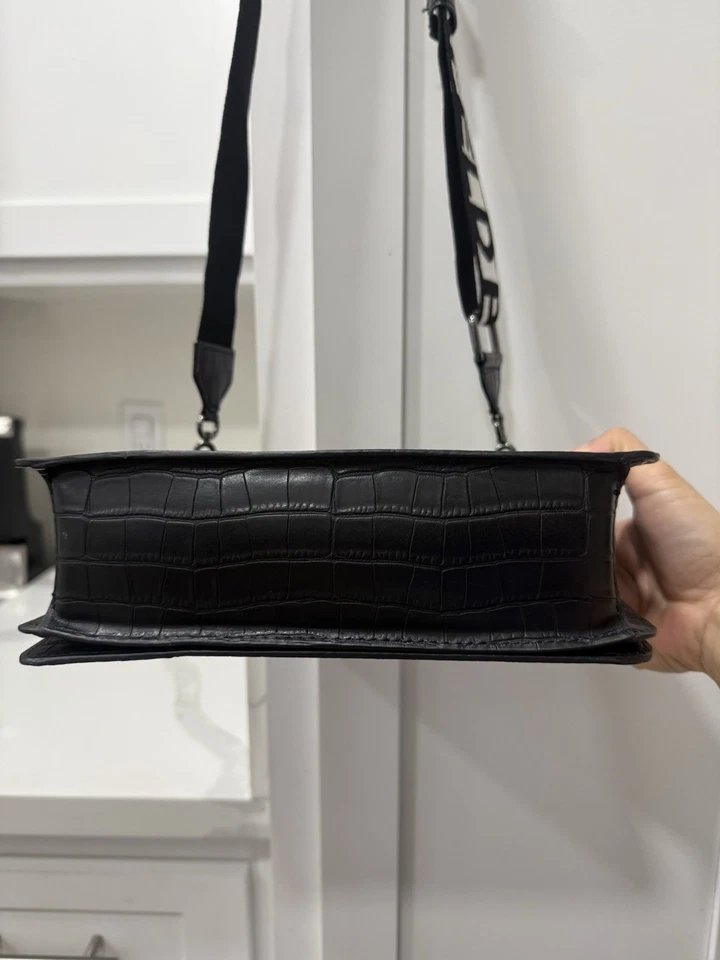 Karl Lagerfeld Black Croc Leather Crossbody Bag - Image 3 of 4