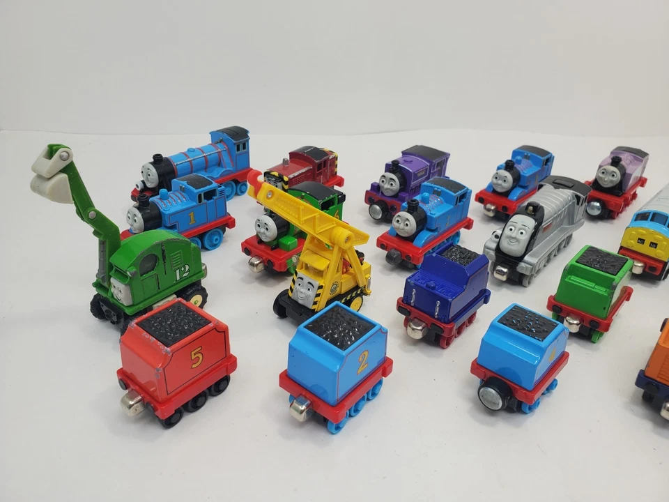 Thomas & Friends поезд двигатель литые и металлические магнитные поезда лот из 20 игрушек - Изображение 4 из 4