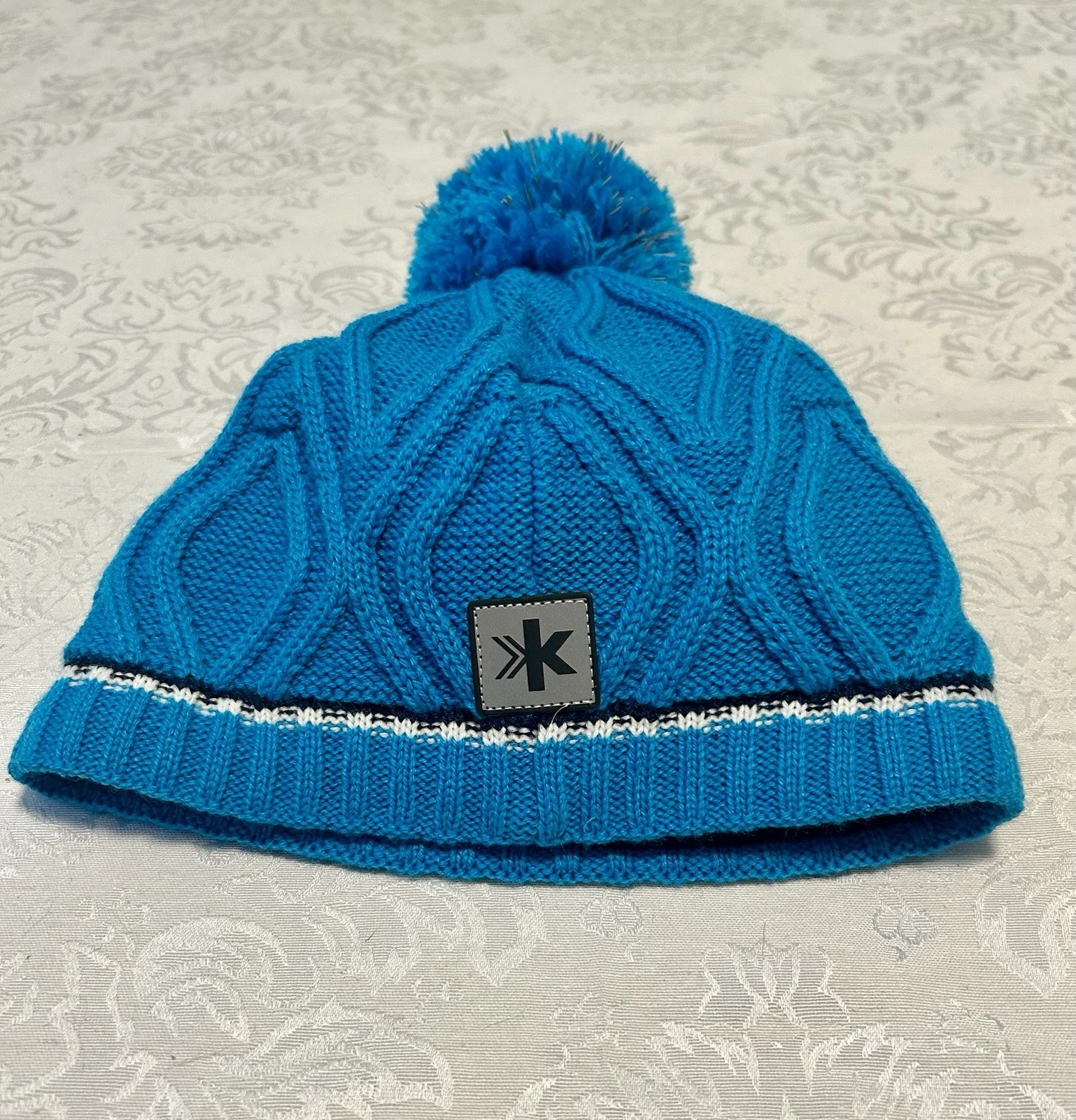 Winter Beanie Hat Women’s Sz. M Warm Knitted Fleece Lined Woollen Ski Pompom NWT