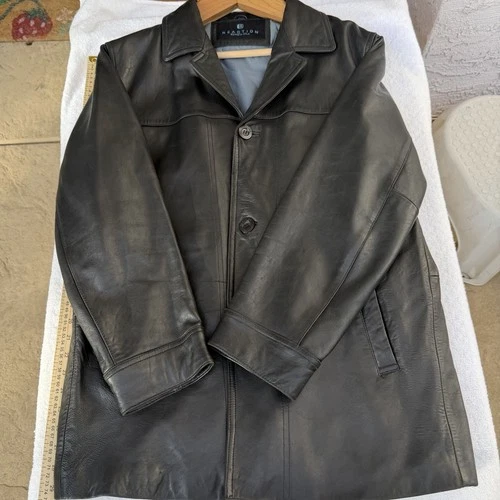 Kenneth Cole Reaction Mens Genuine Leather Jacket Sz.Medium Classic 3 Button - product listing photo