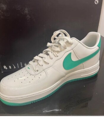 Size 11 Men’s Nike Air Force '07 Premium Platinum Tint Stadium  Green#NIB