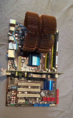 ASUS P5Q SE ATX Intel LGA775 DDR2 4-DIMM VGA USB 2.0 LAN PCIe x16 combo